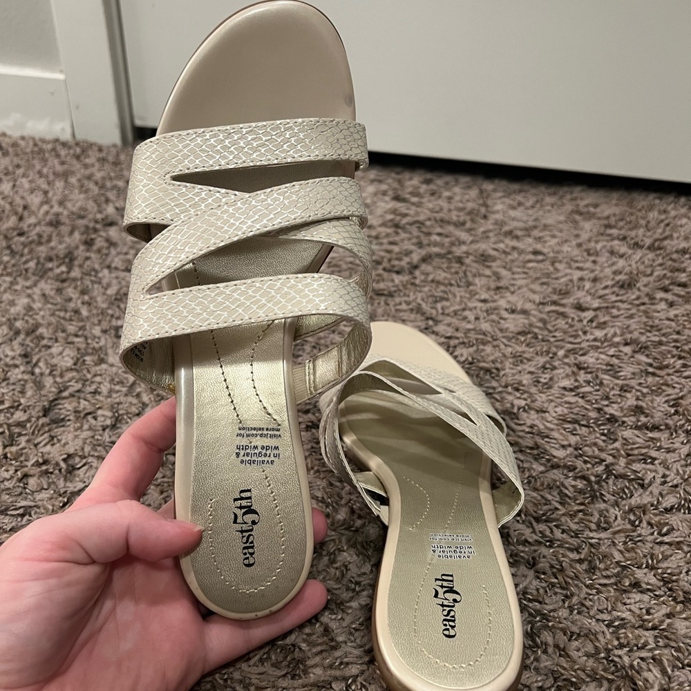 East 5th - Cream Sandals with Crisscross Straps - Picture 4 of 6